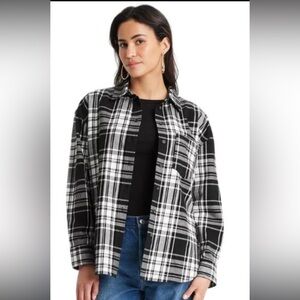 Universal Thread Plaid Black and White Flannel Shirt